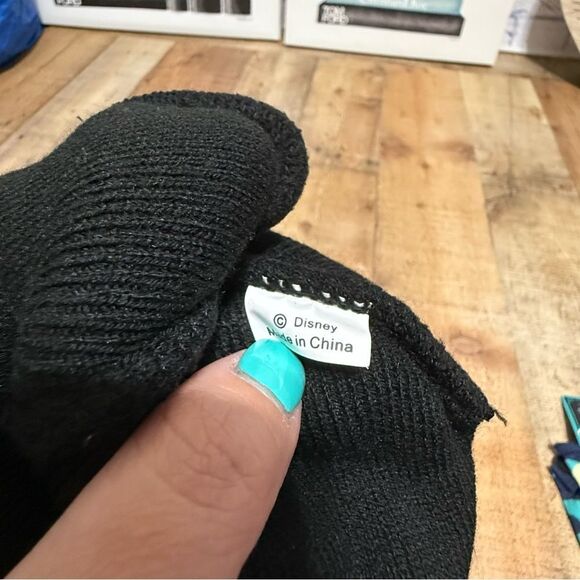 The Nightmare Before Christmas Jack Skellington beanie & socks bundle - Picture 10 of 10